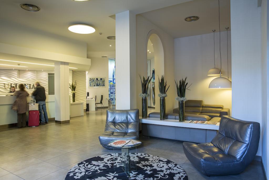 Vista Lobby Hotel Gran Ultonia