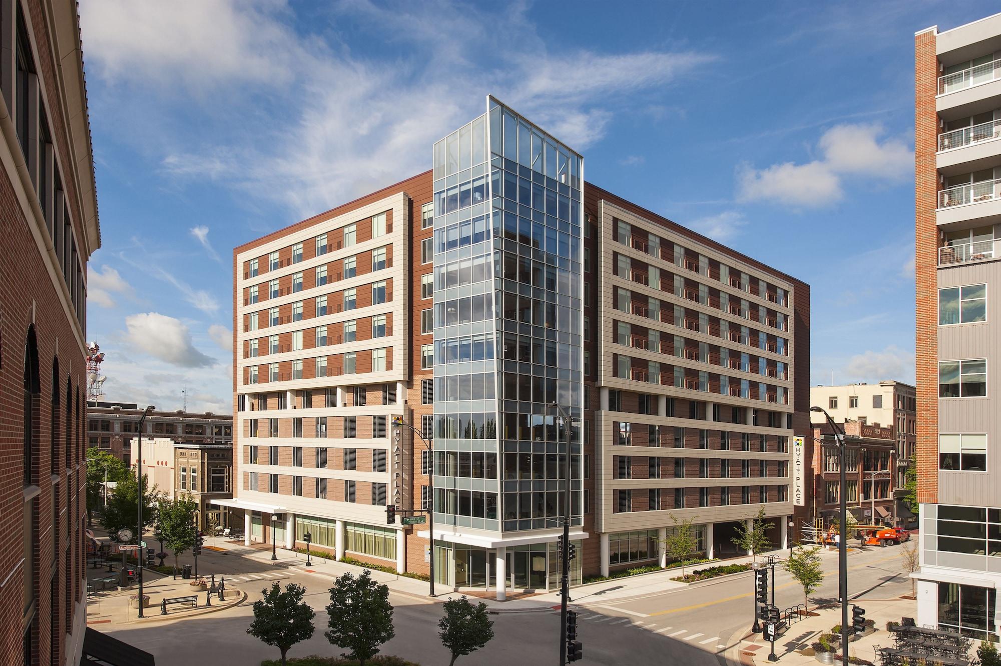 Vista Exterior Hyatt Place Champaign-Urbana