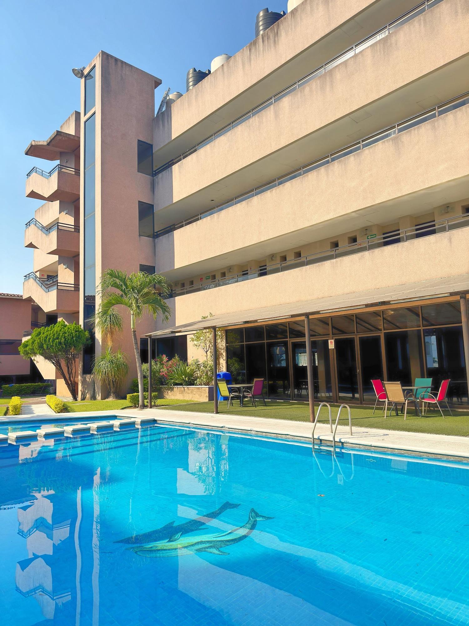 Vista Piscina Hotel Montecarlo