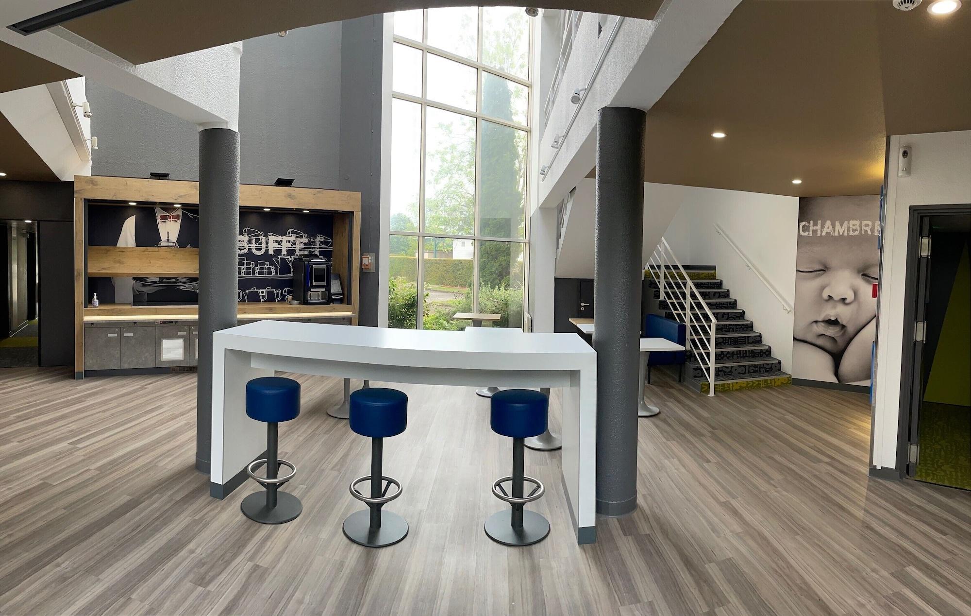 Vista Lobby ibis budget Le Mans Universite