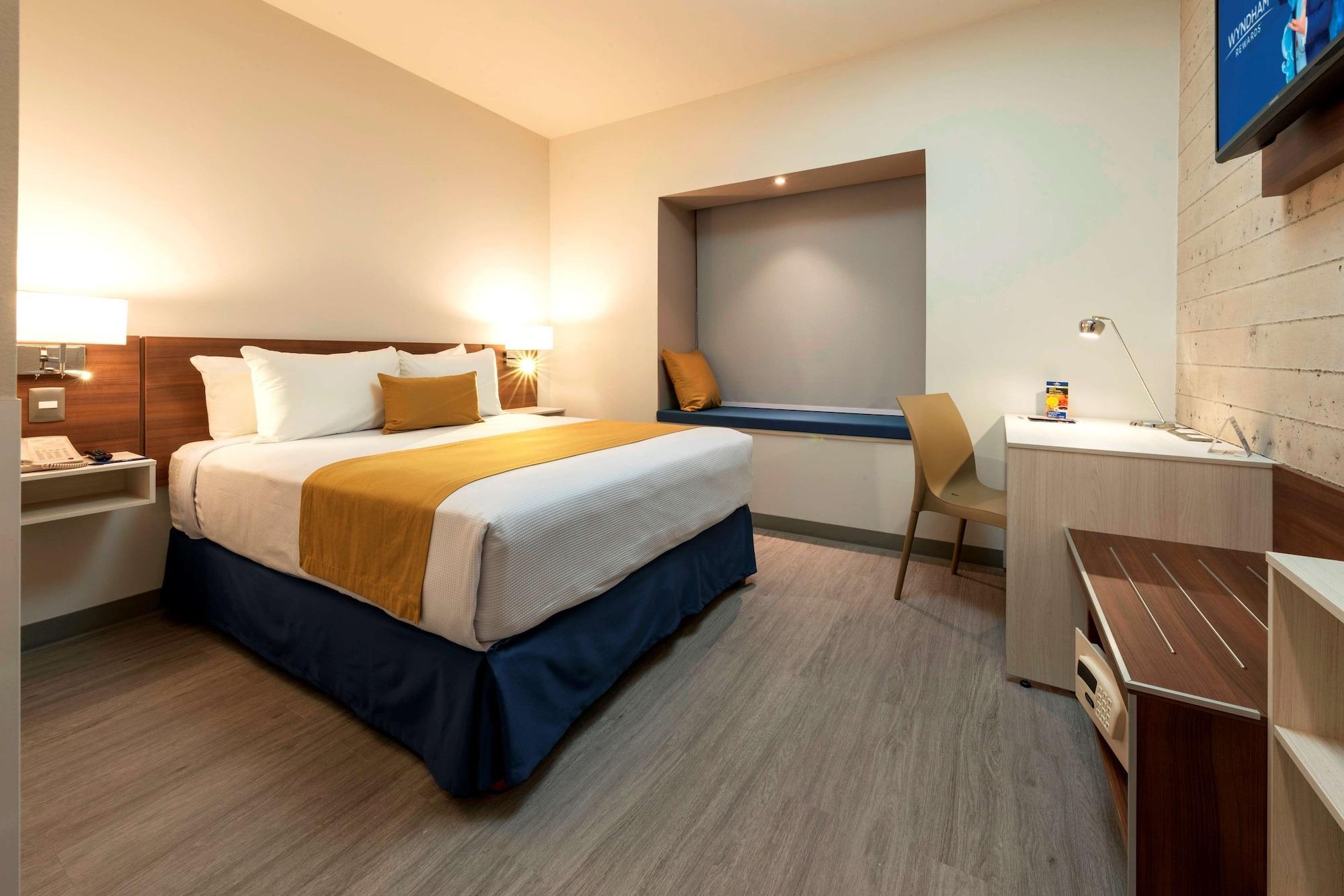 Habitación Microtel Inn & Suites by Wyndham San Luis Potosi