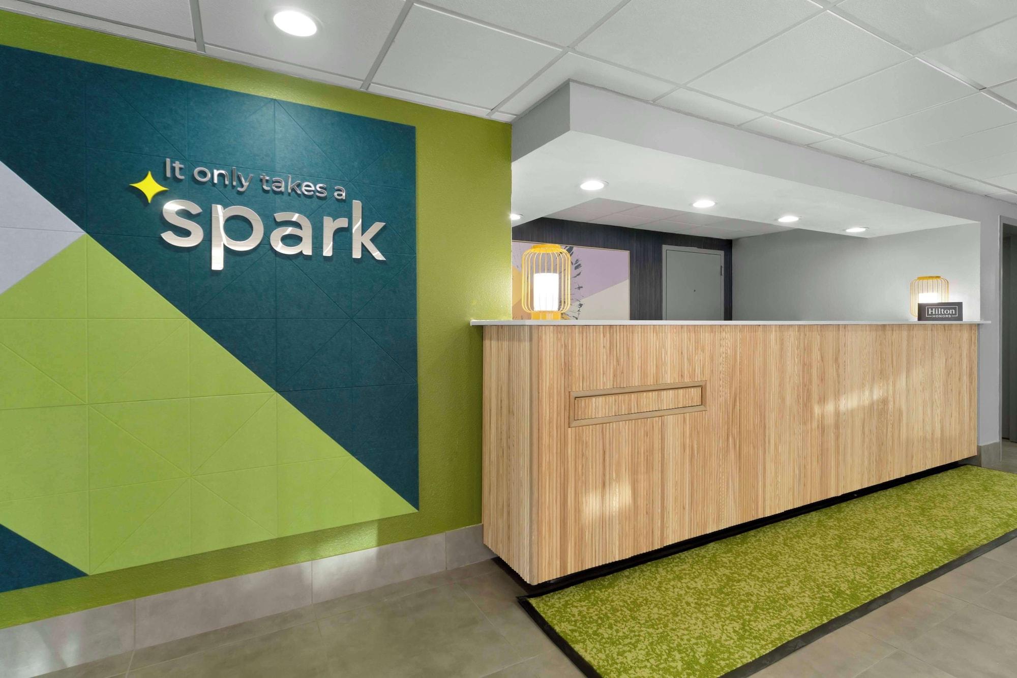 Vista Lobby Spark By Hilton Grand Prairie