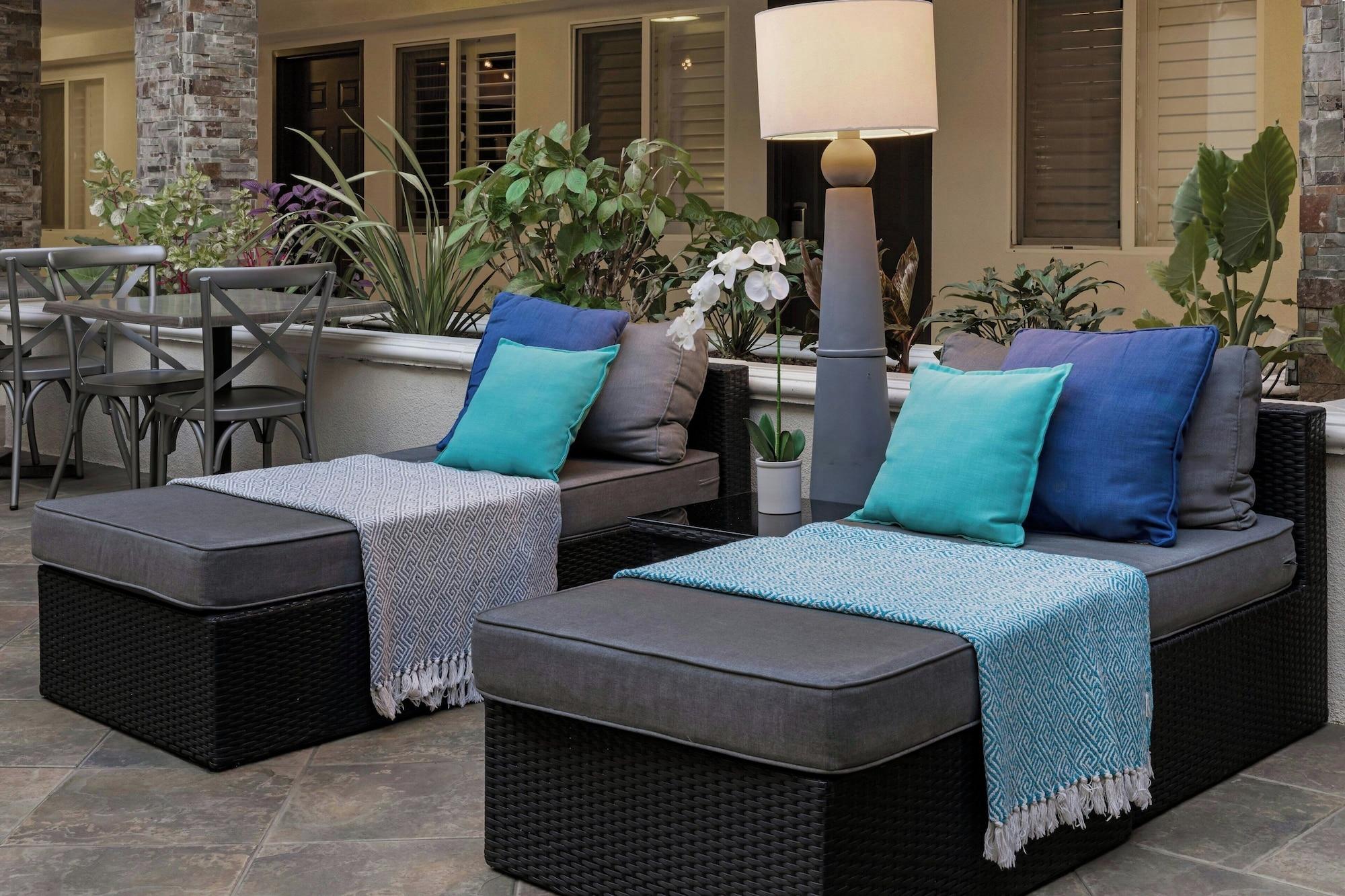 Bar/Salón City Express By Marriott Manhattan Beach