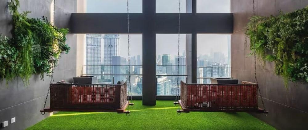 Varios Sky Pool Suites KL Sentral -Riveria City