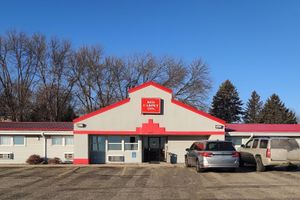 Alojamiento - Red Carpet Inn