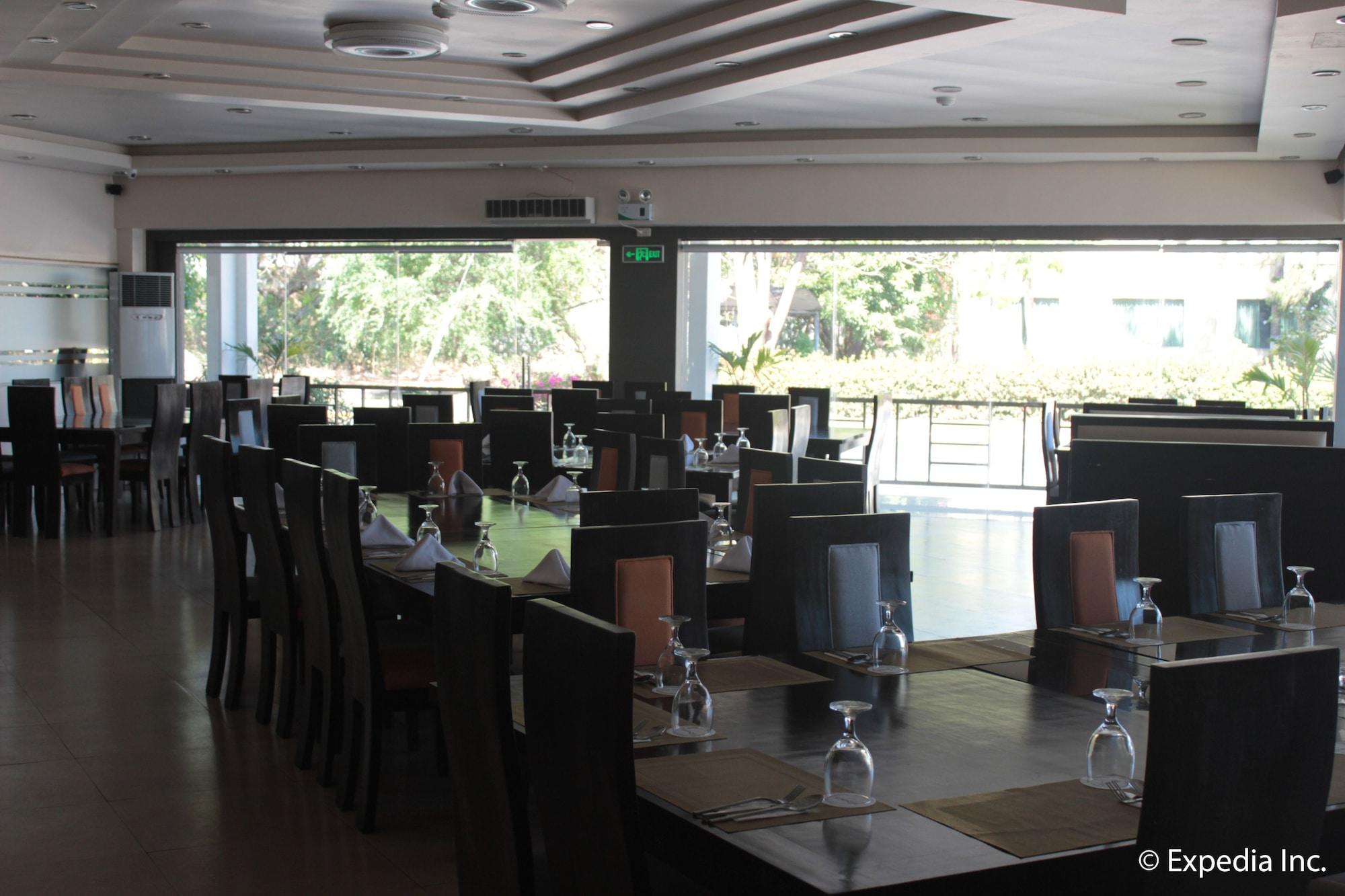 Restaurant Subic Bay Venezia Hotel