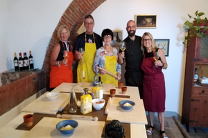 Actividad - Pizza and Tiramisù Cooking Class from Siena
