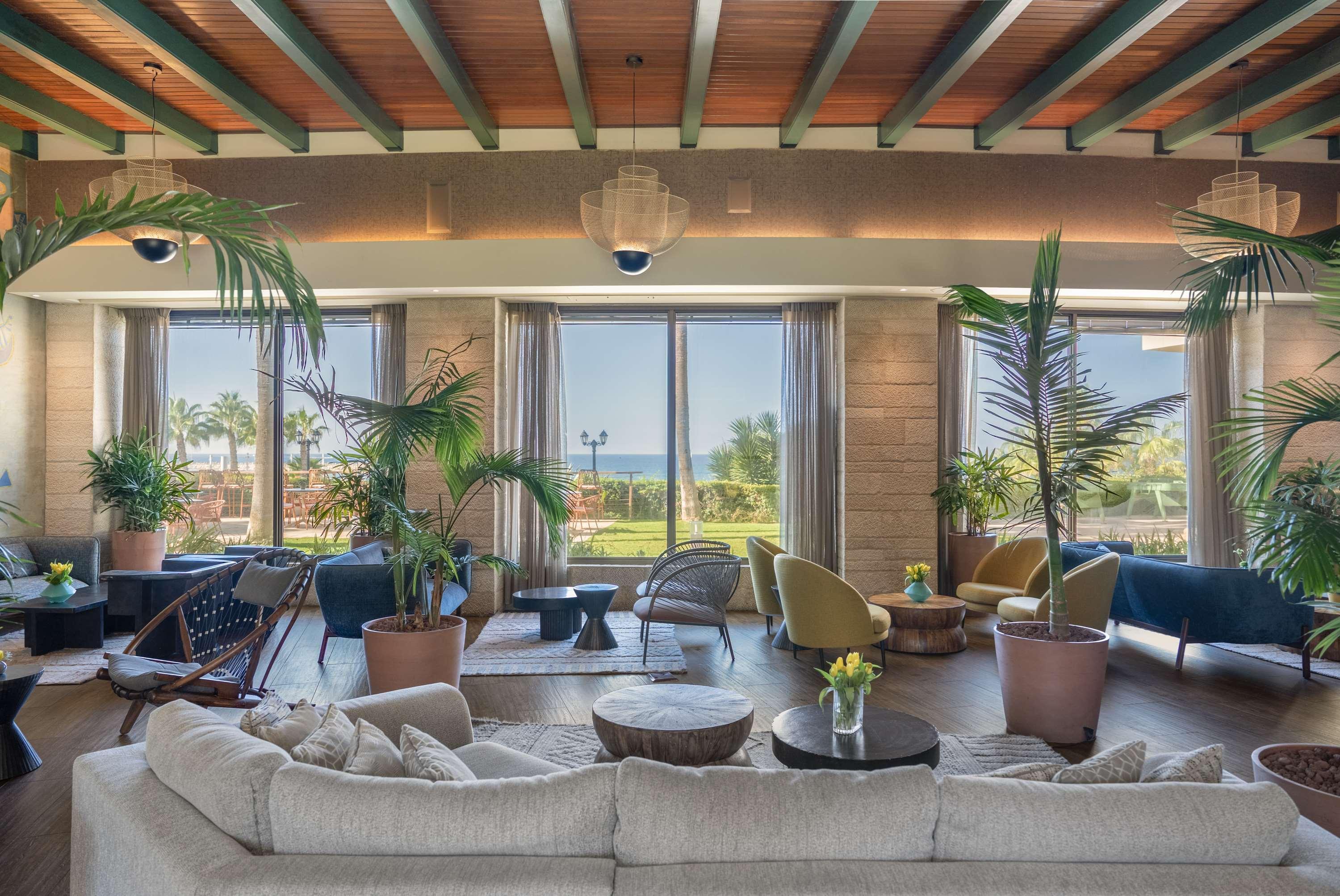 Vista Lobby Dan Accadia Herzliya