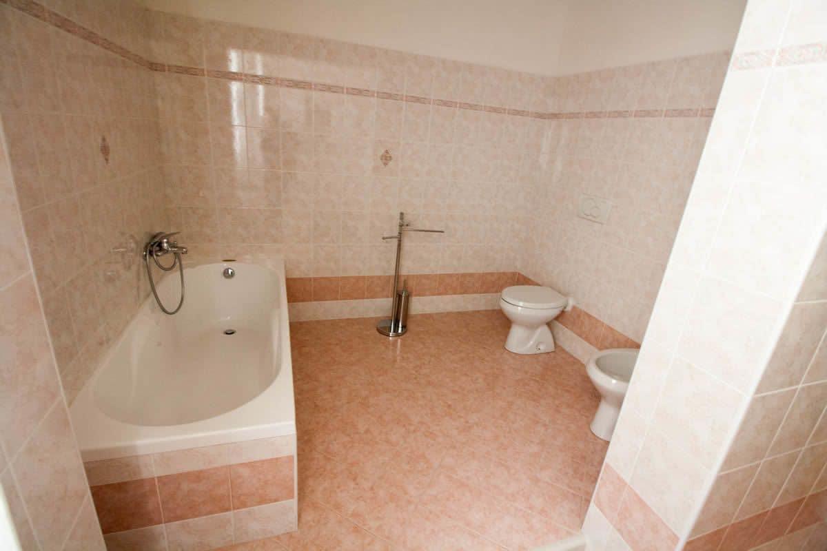 Equipamiento de Habitación La Marina
