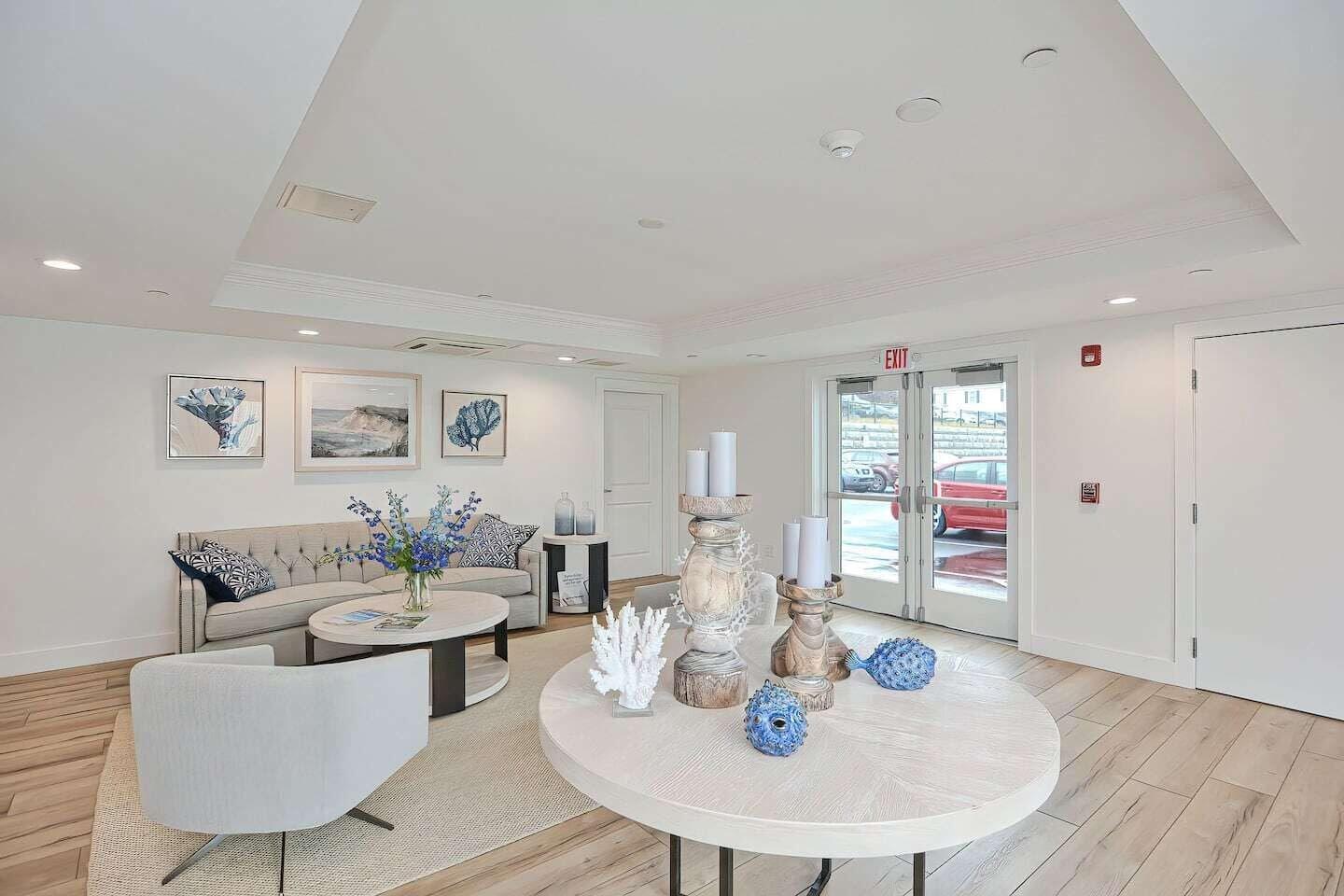 Vista Lobby Harbourtown Suites