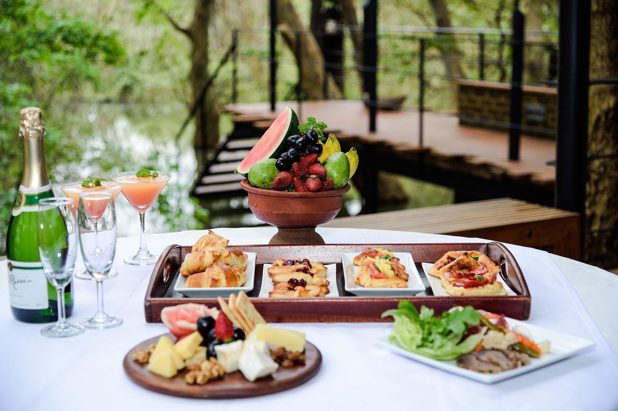Restaurant Kalundewa Retreat