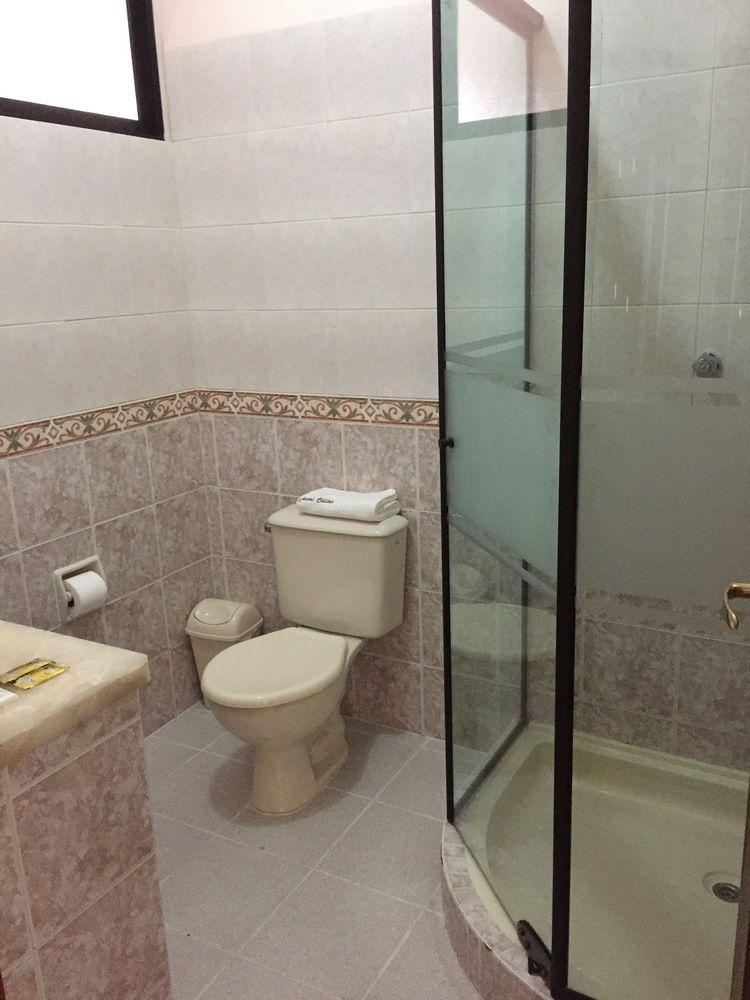 Equipamiento de Habitación Hotel Oblitas