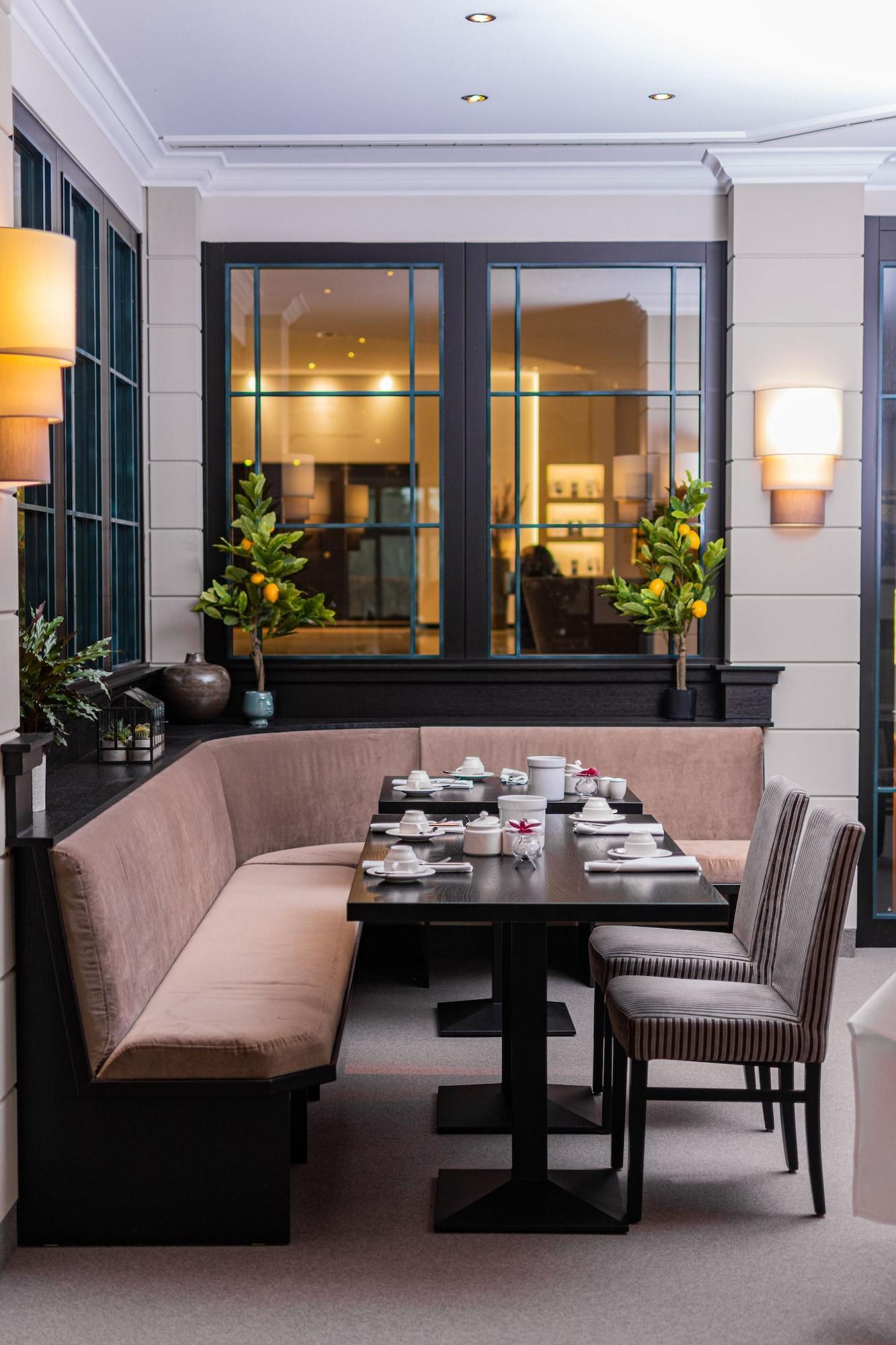 Restaurant Court Hotel