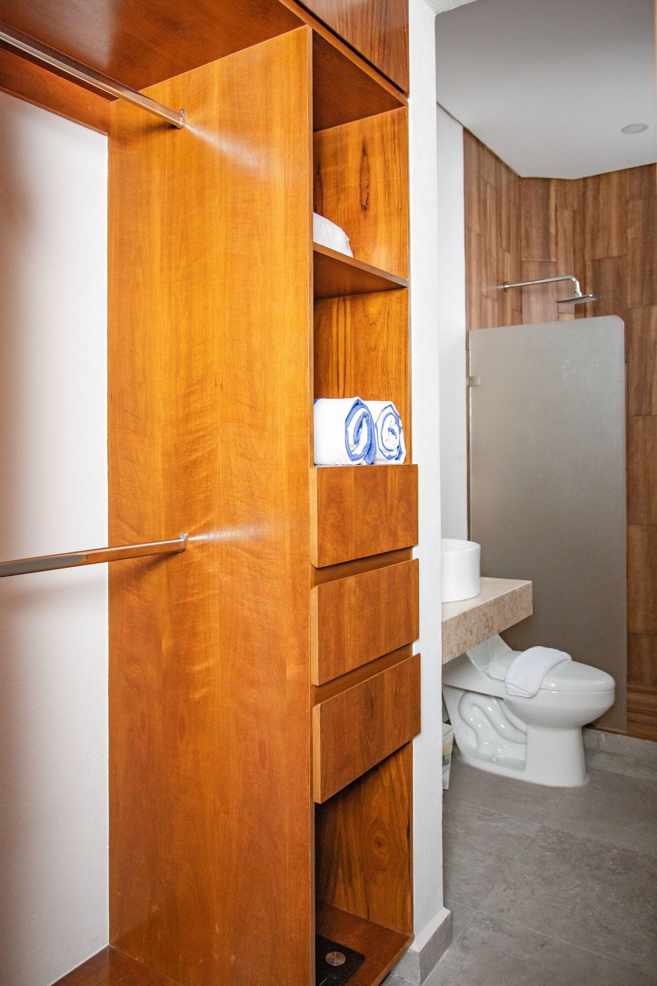 Equipamiento de Habitación XKAA Ocean View Condos By Smart Rentals