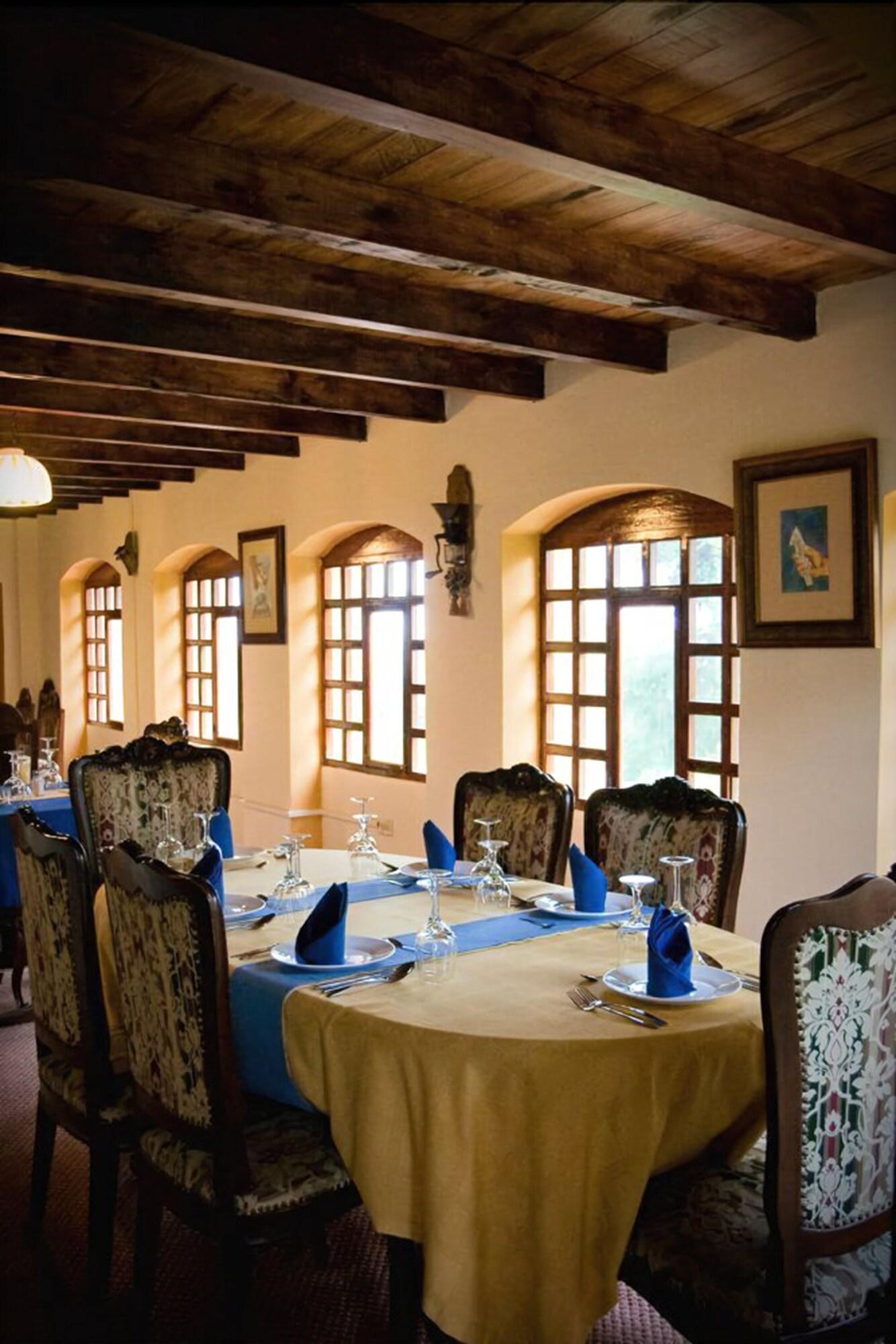 Restaurant Hacienda San Isidro de Iltaqui