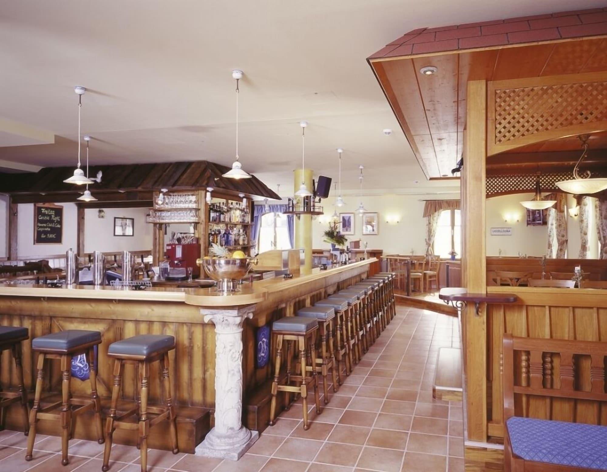 Bar/Salón Hotel und Landgasthof Altwirt