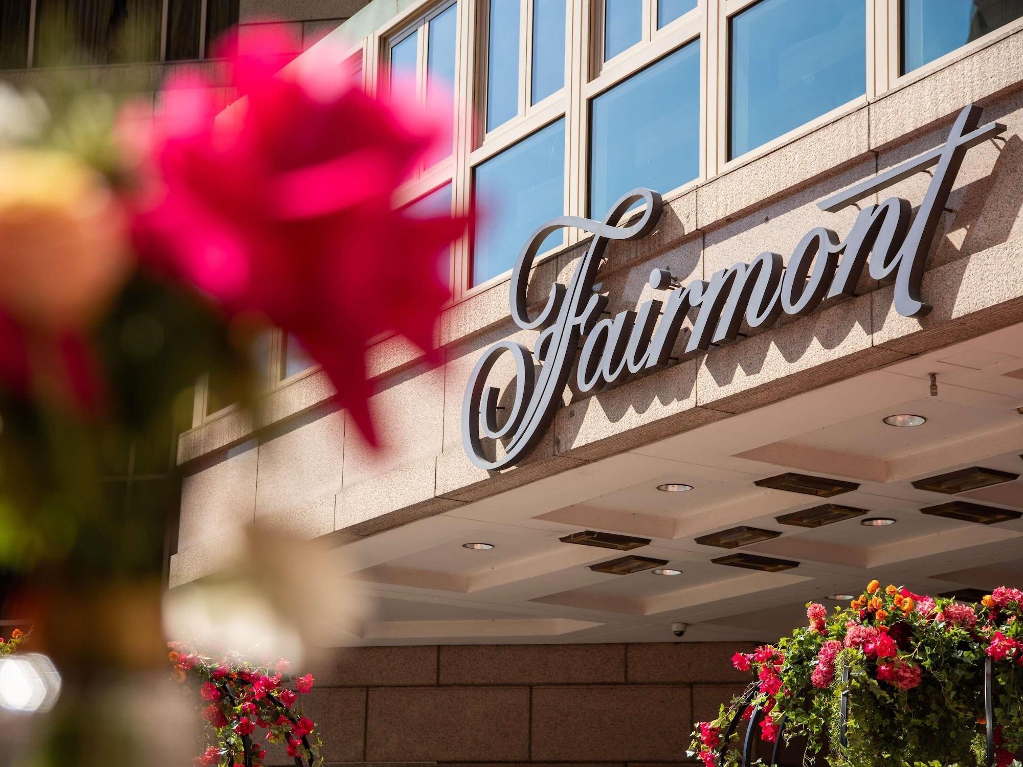 Vista Exterior Fairmont Chicago at Millennium Park Gold Experience