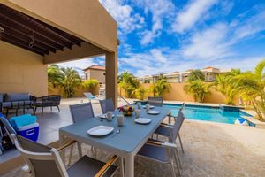 Renta Vacacional - 4BR Villa Gold Coast w Pool