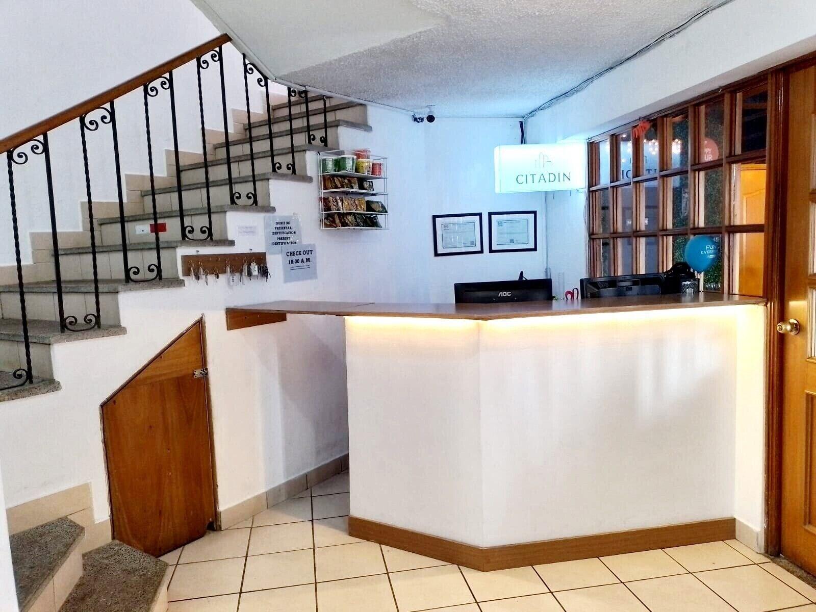 Vista Lobby Hotel Citadin Z4