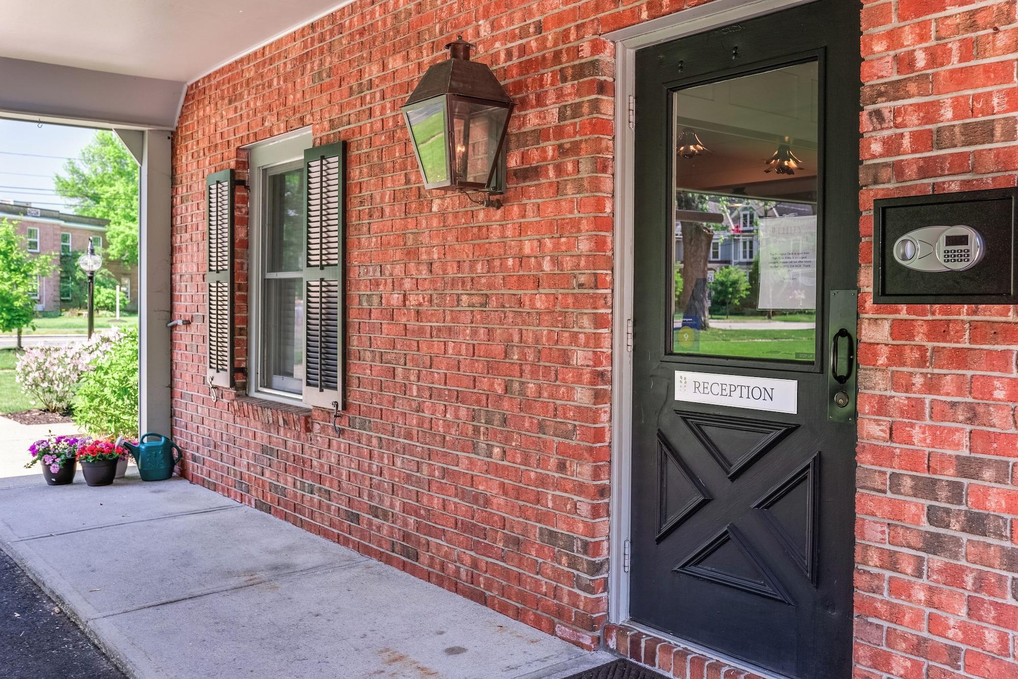 Vista Lobby The Ellery