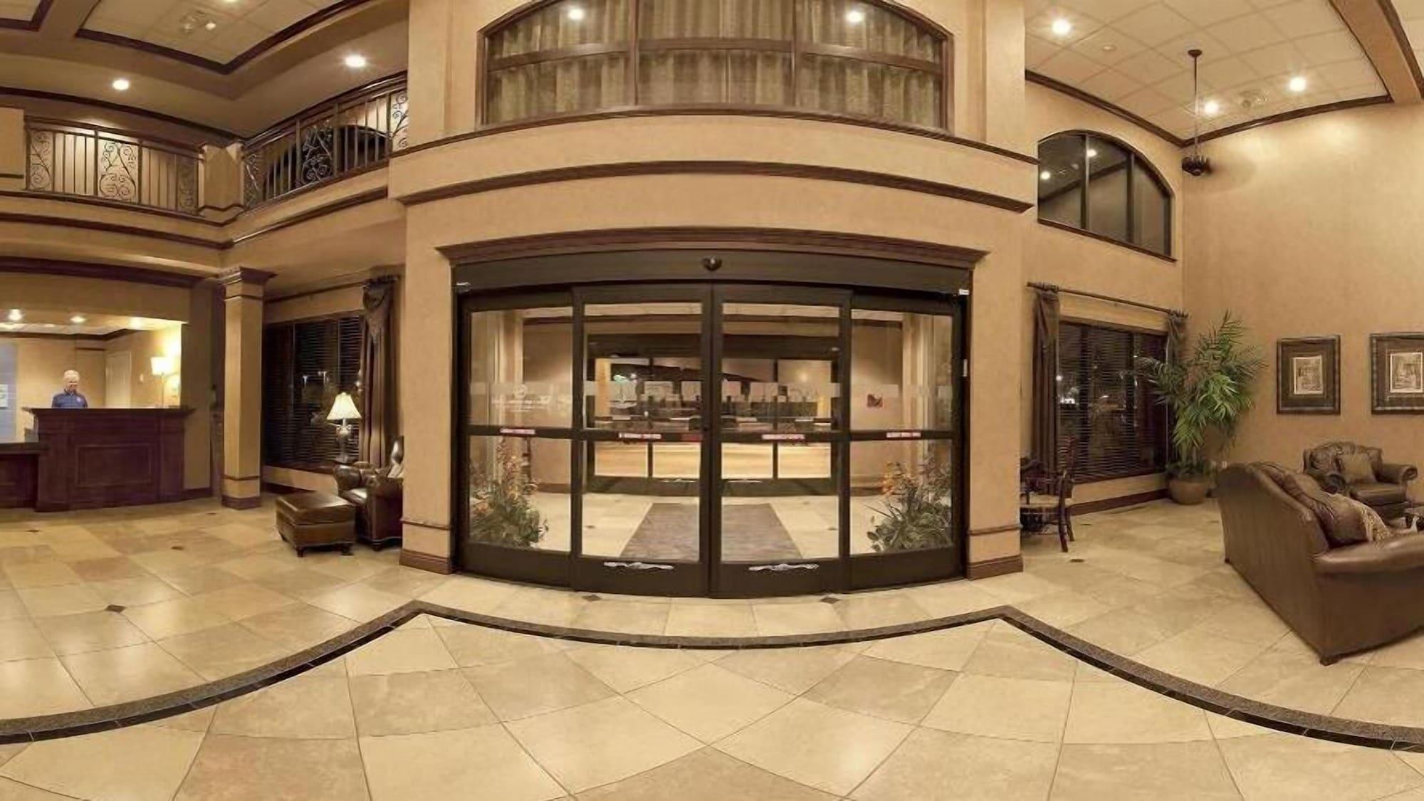 Vista Lobby Holiday Inn Express Hotel & Suites Cape Girardeau I-55 by IHG