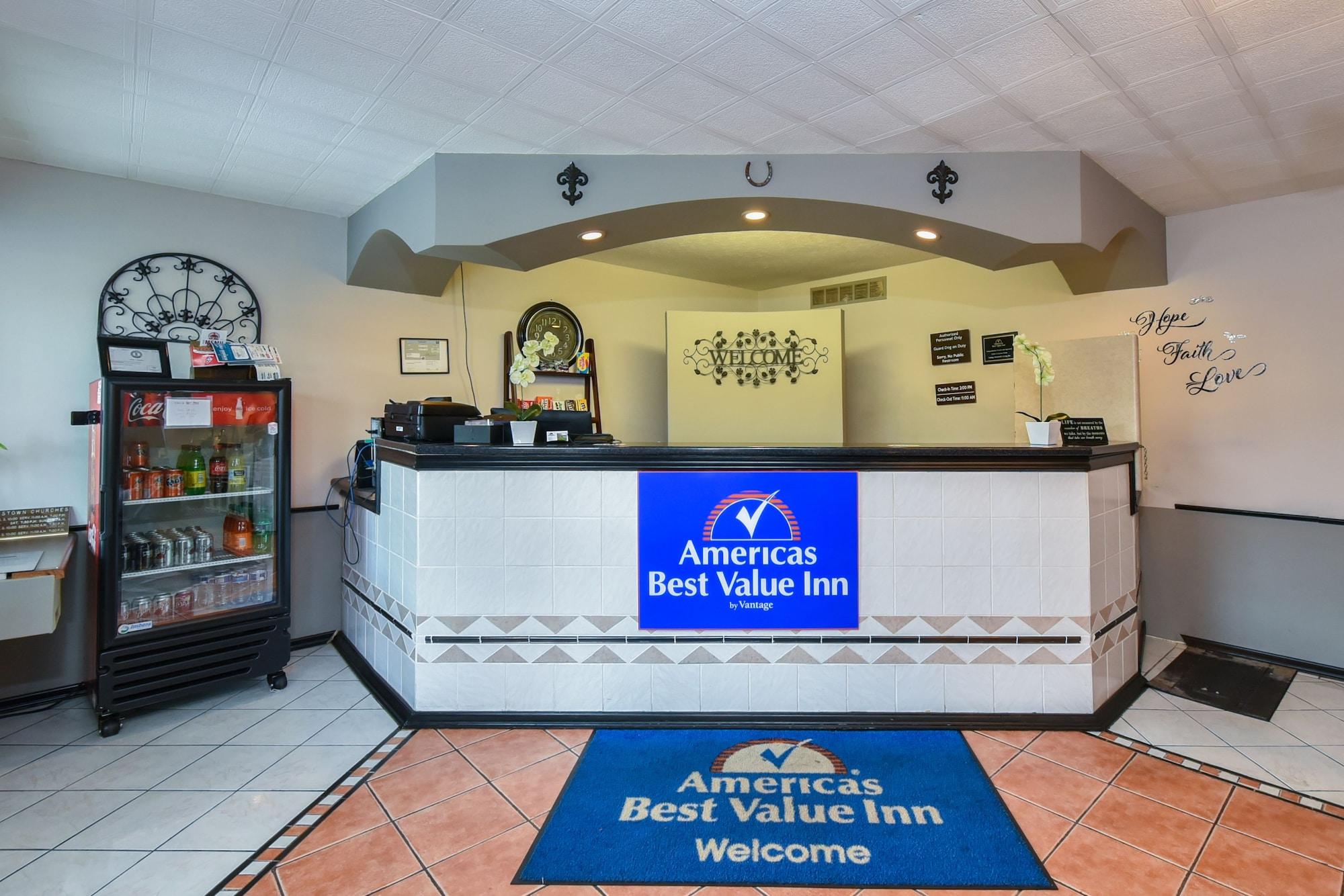 Vista Lobby Americas Best Value Inn & Suites Williamstown