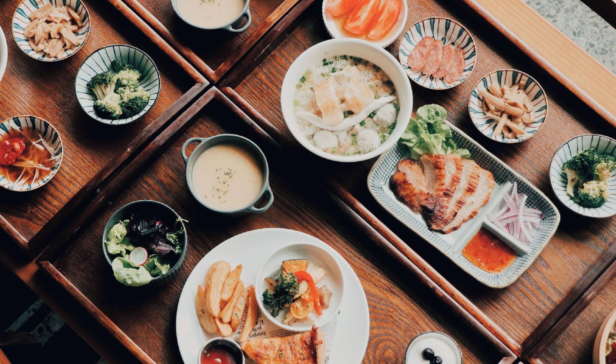 Restaurant U.I.J Hotel & Hostel