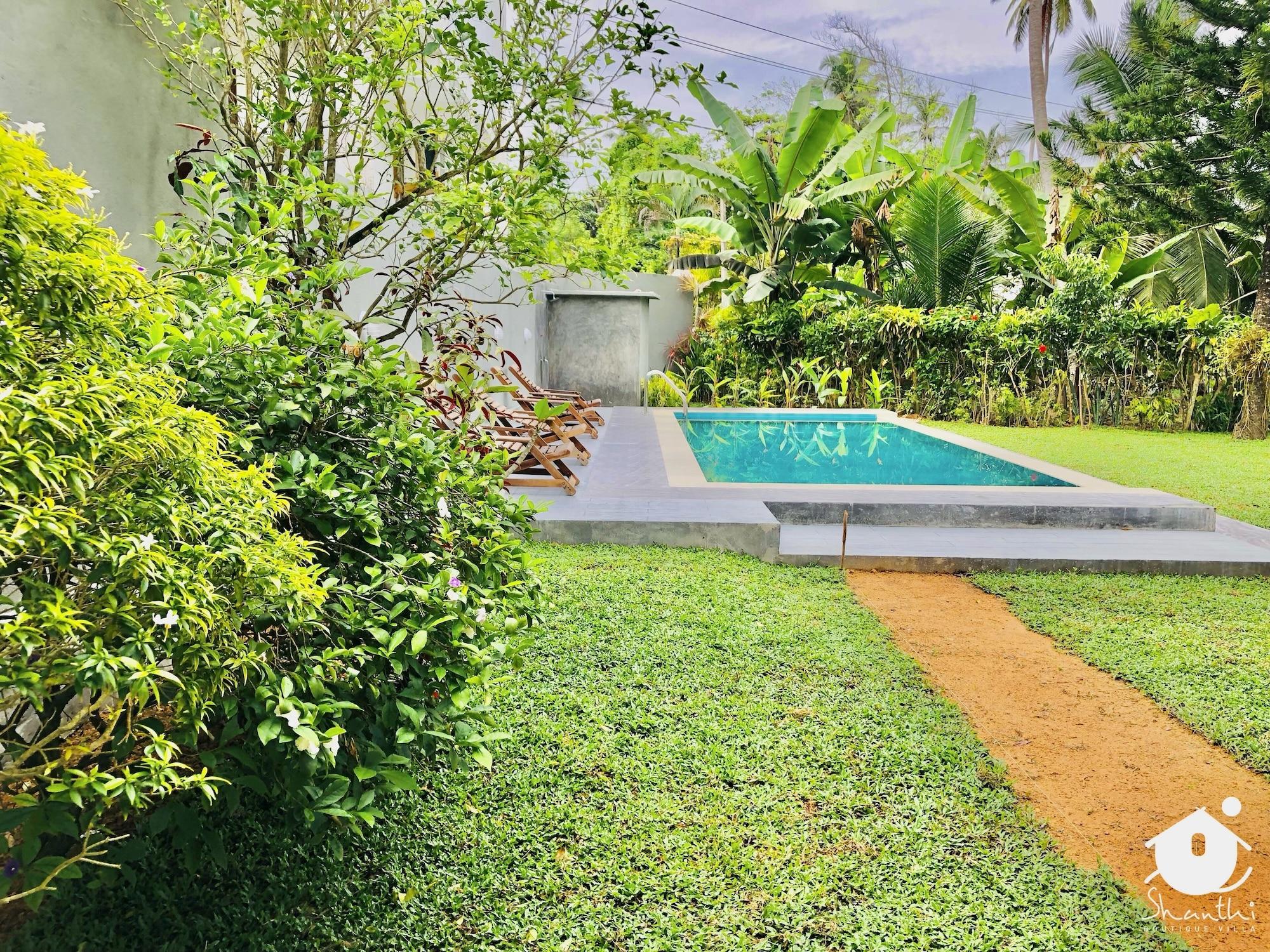 Vista Exterior Shanthi Boutique Villa