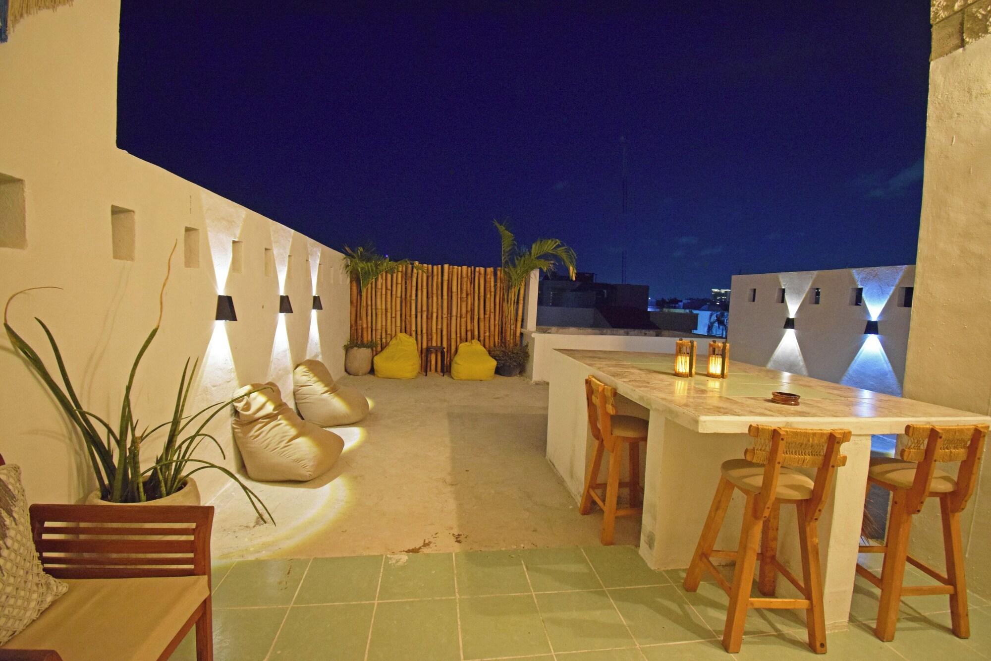 Varios Casa Equinox Cancun