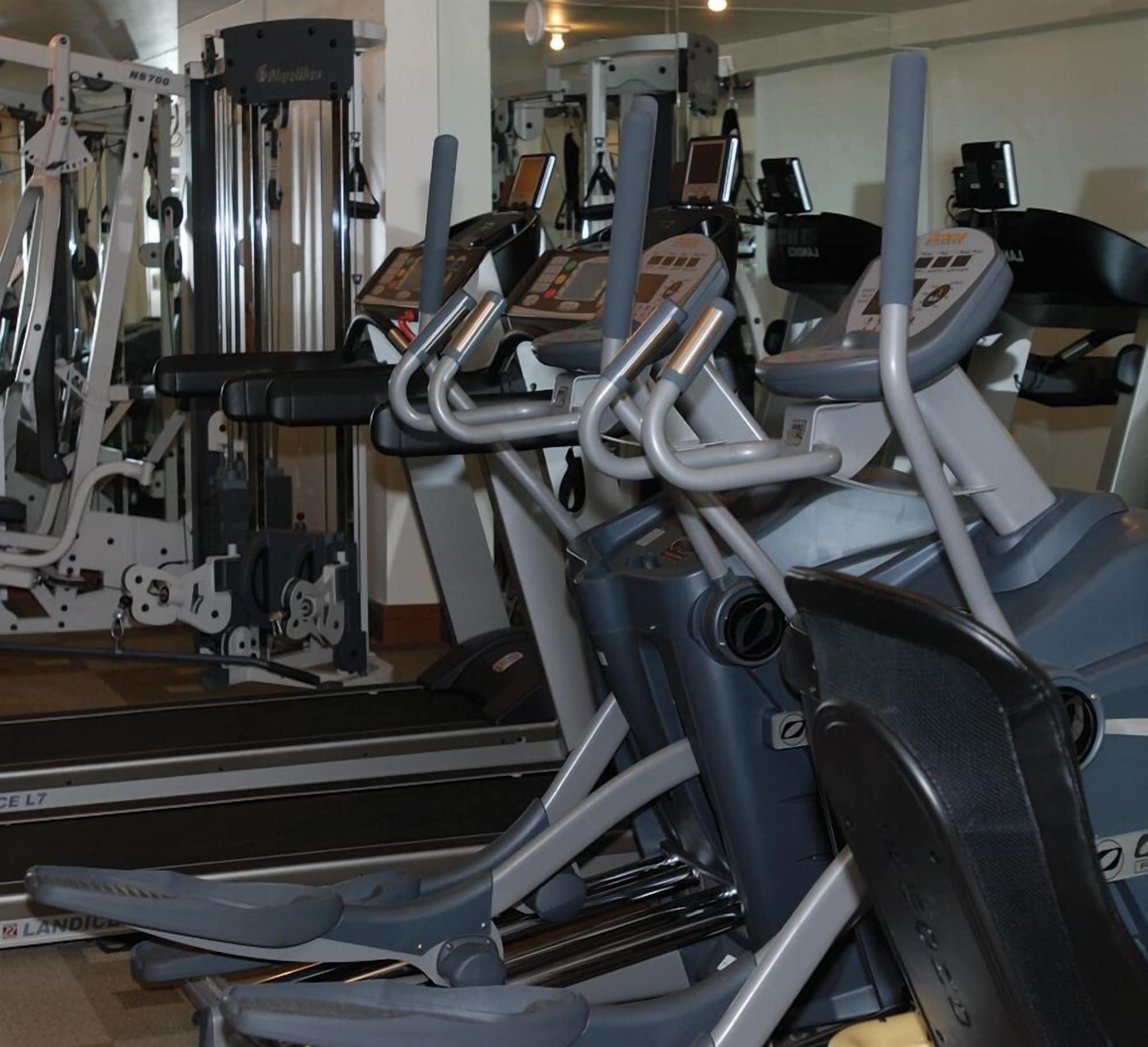 Gimnasio The Crestwood Condominiums