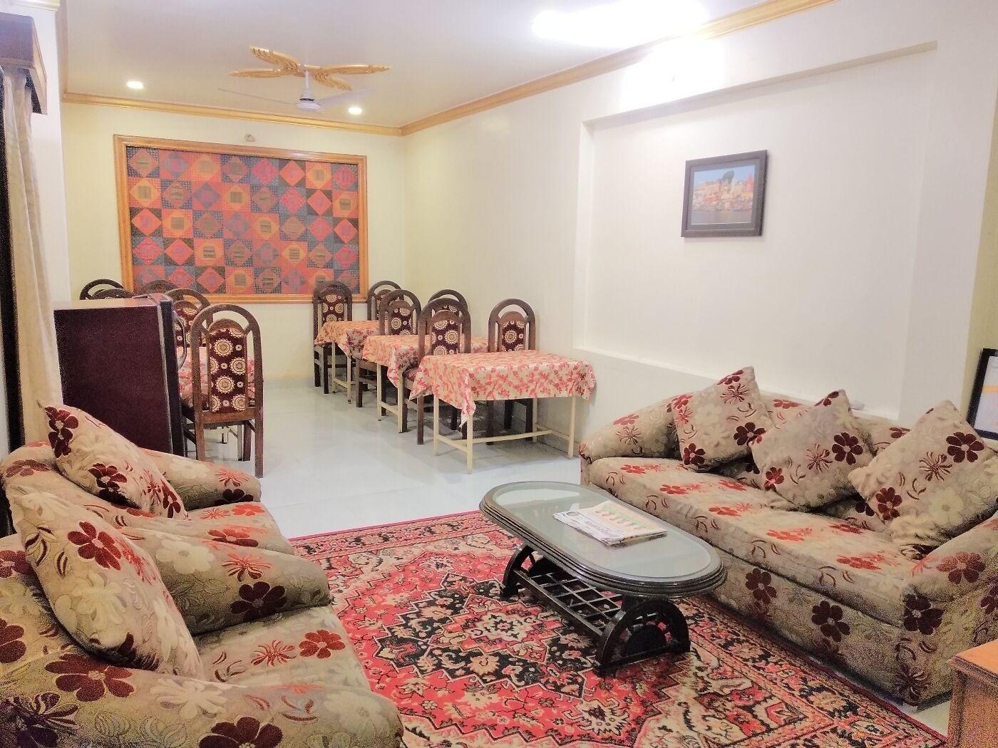 Restaurant Kedareswar Bed and Breakfast