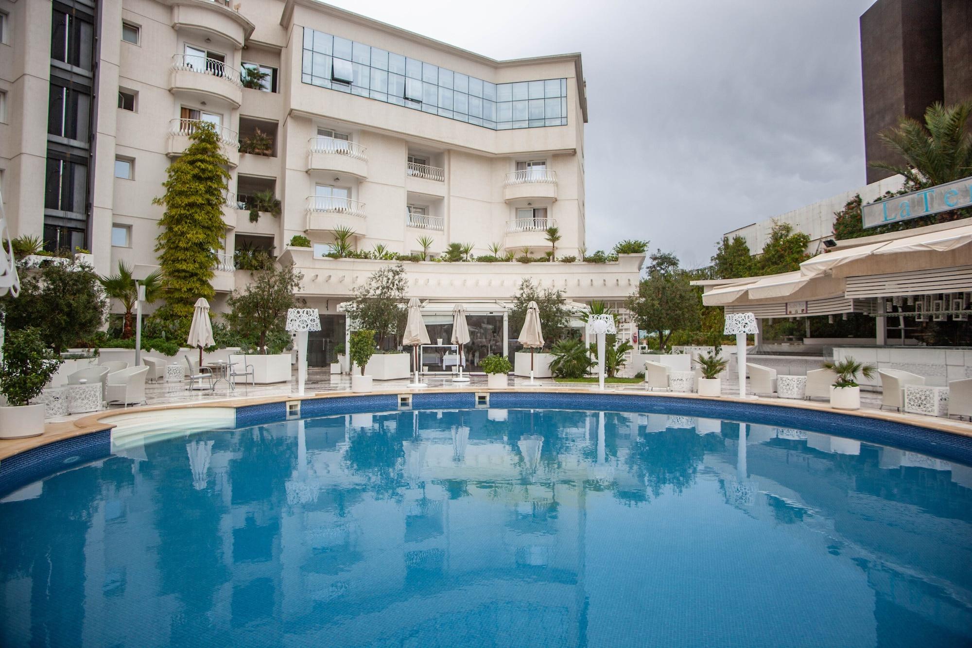 Vista Piscina Tunis Grand Hotel