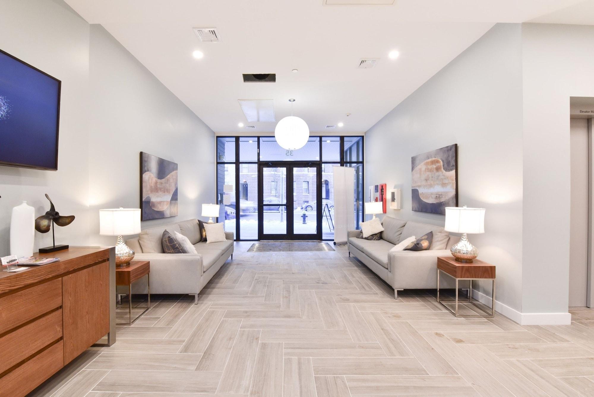 Vista Lobby Harmony Medical Suites Longwood