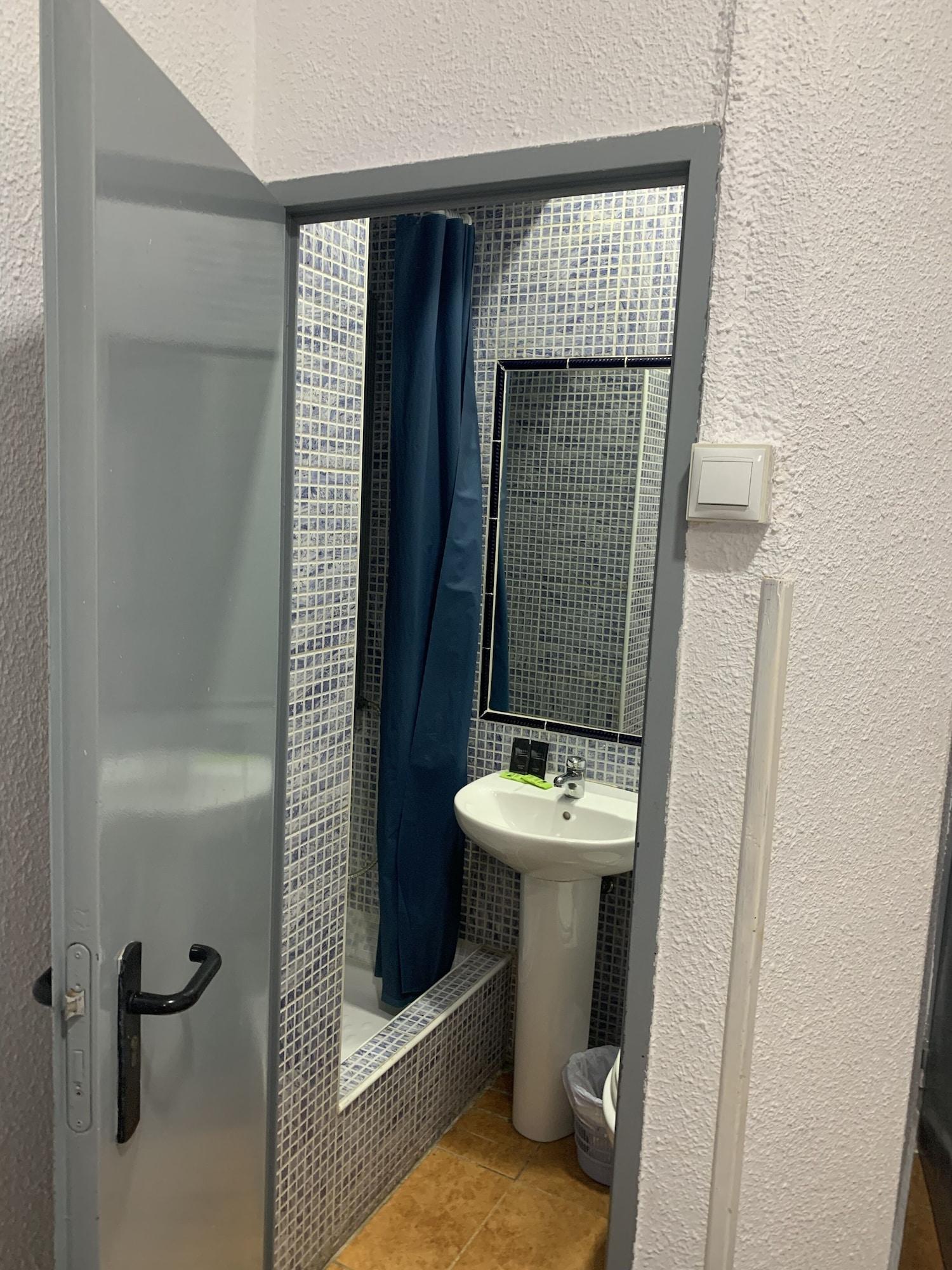 Equipamiento de Habitación Hostal Alcobia