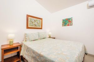Arriendo temporal - Petfriendly 3 Bedroom Home, Only steps from Tamarindo Beach.