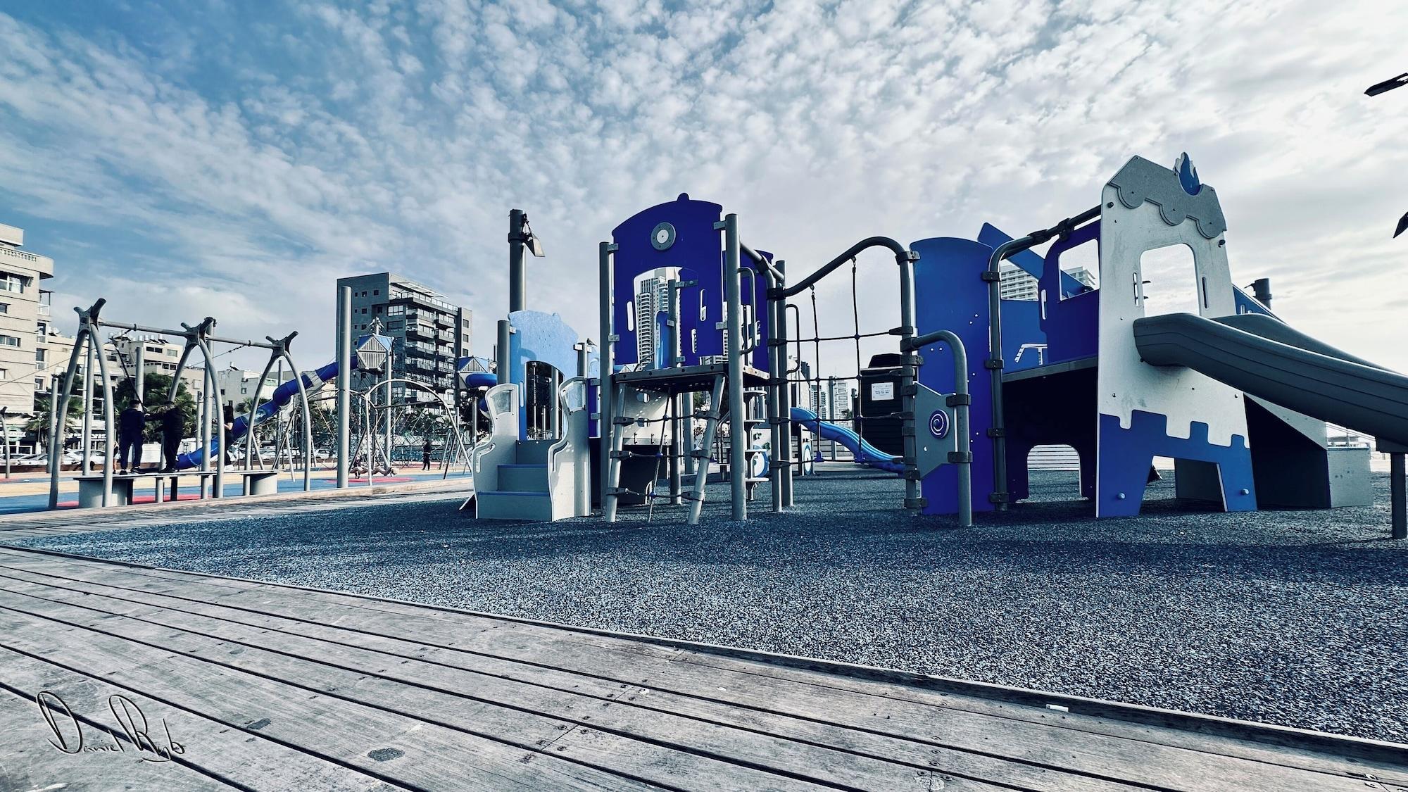 Instalaciones Recreativas Roxon Sea Sand Bat Yam