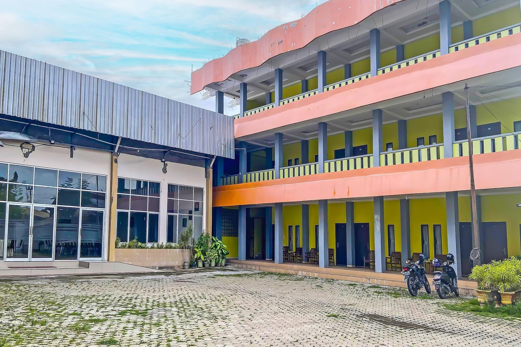 Varios OYO 91946 Hotel Gajah Mada Indah