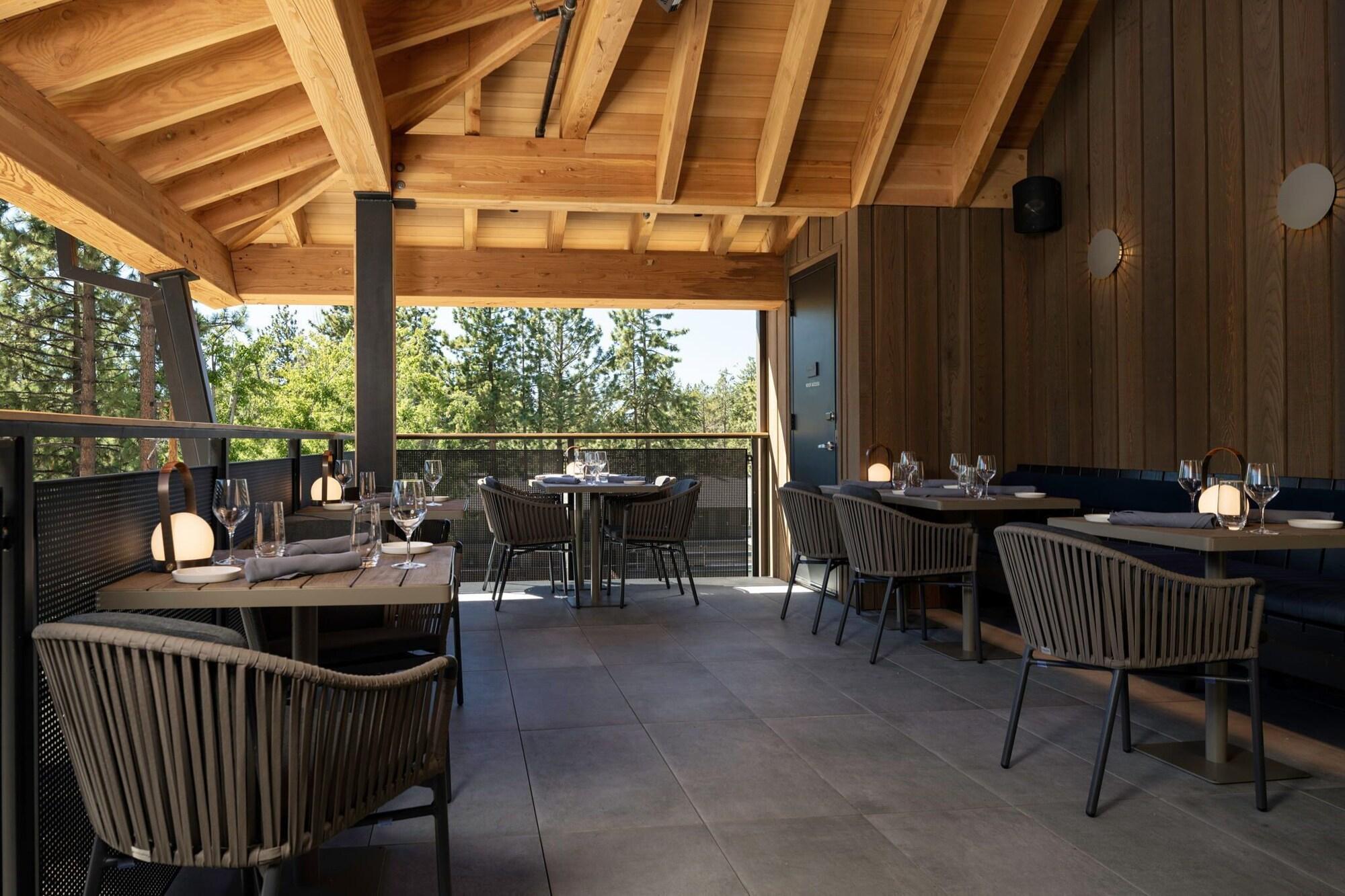 Restaurant Desolation Hotel