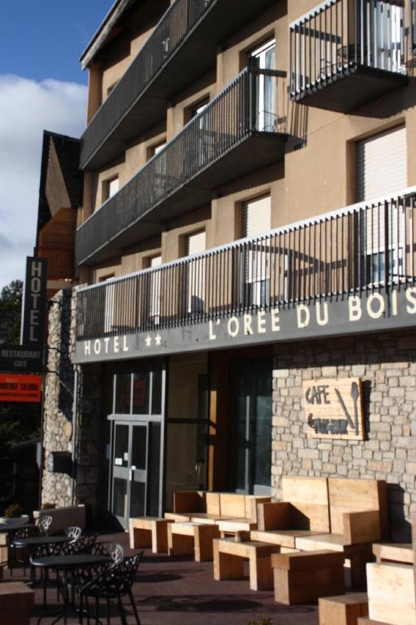 Varios L'Orée du Bois