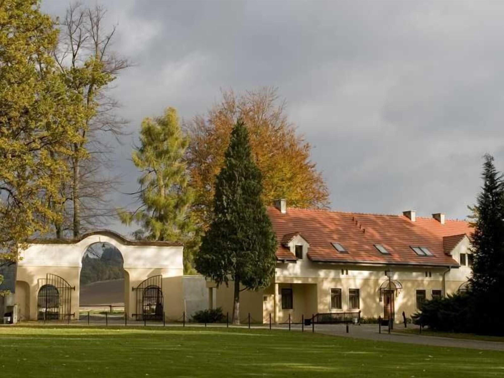 Vista Exterior Zamek na Skale