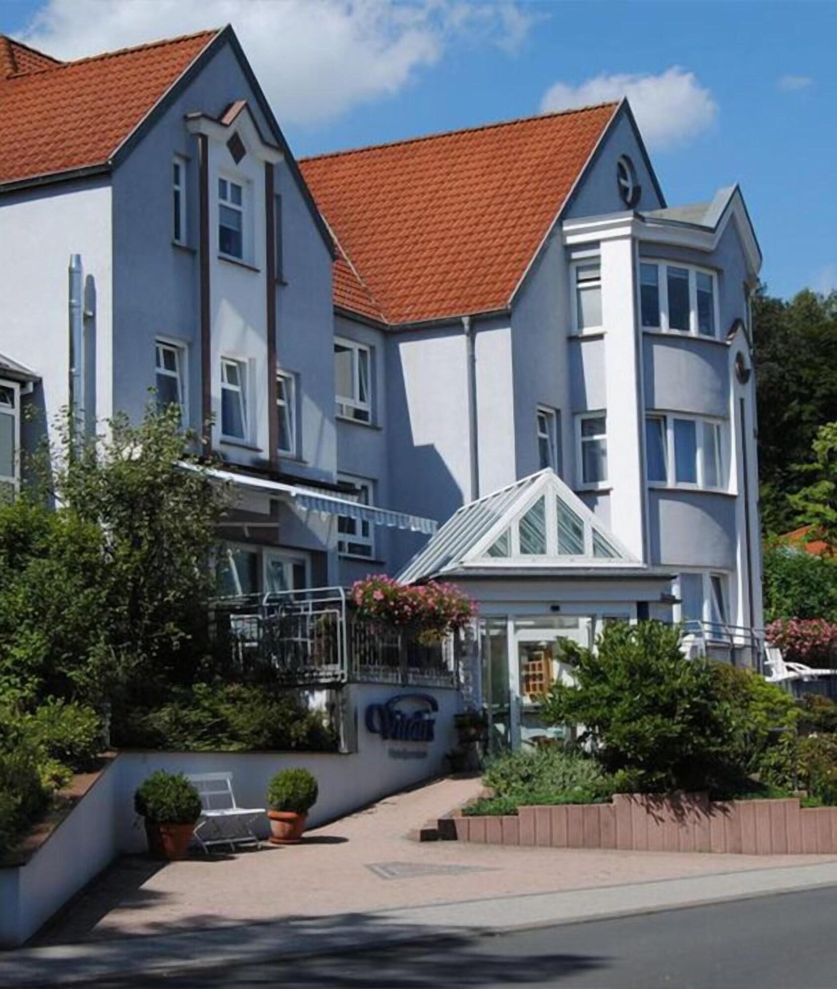 Vista Exterior Hotelpension Vitalis