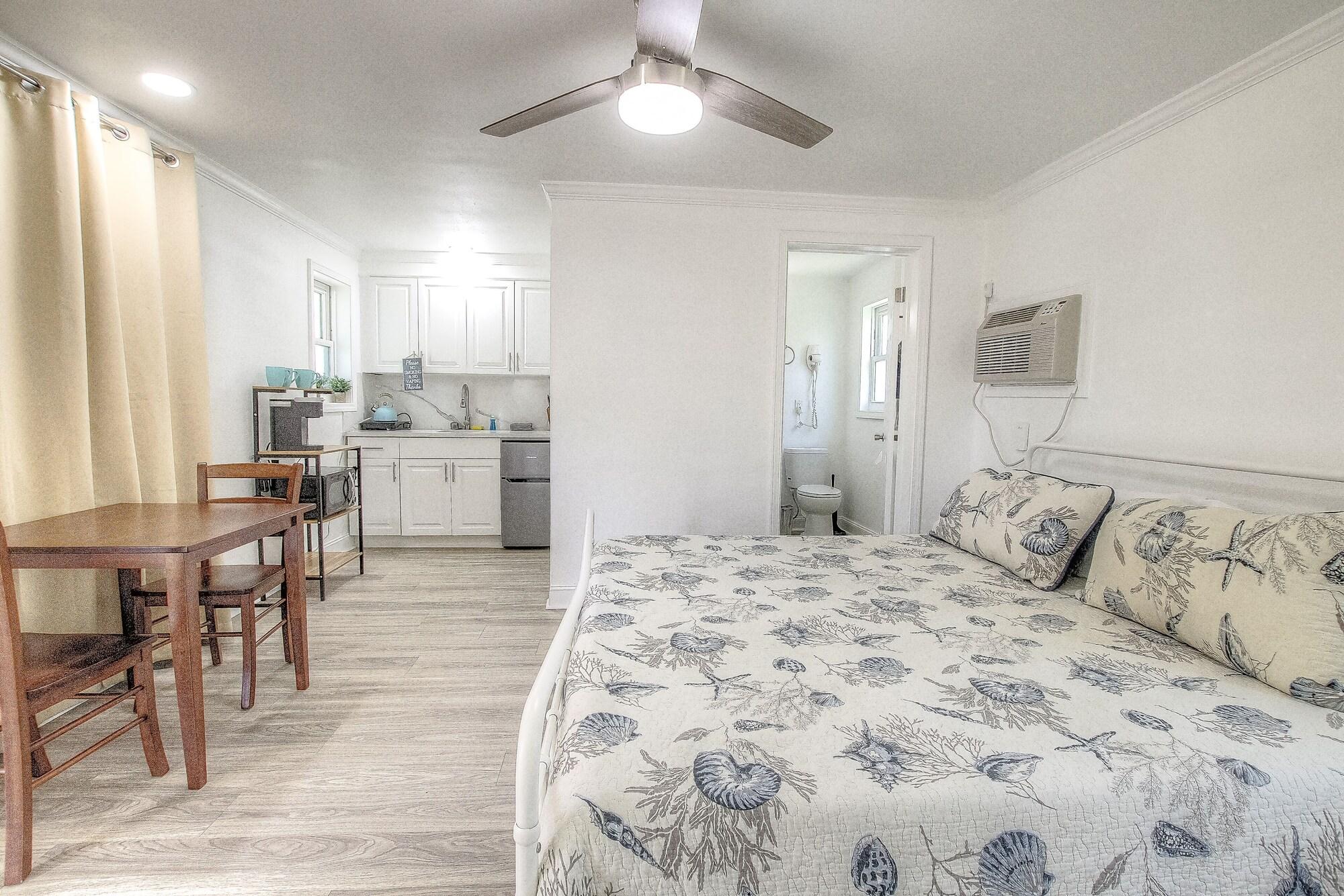 Varios Daytona Shores Inn & Suites