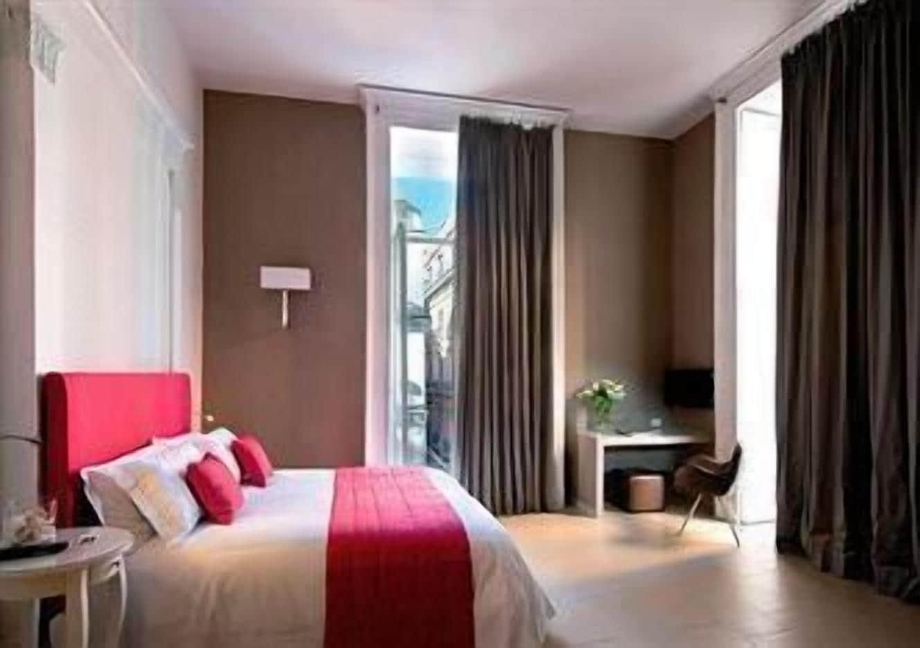 Varios Napolit'amo Hotel Medina