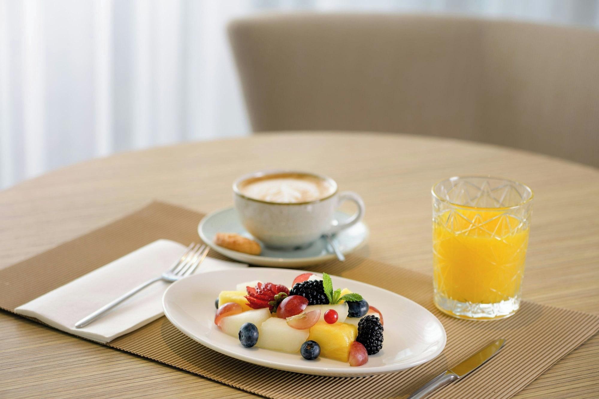 Restaurant AC Hotel Diagonal L'Illa by Marriott