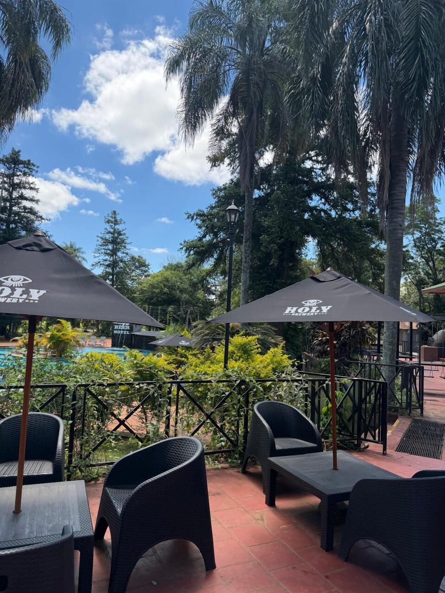 Vista Exterior Beer Hotel Iguazu - Hostel