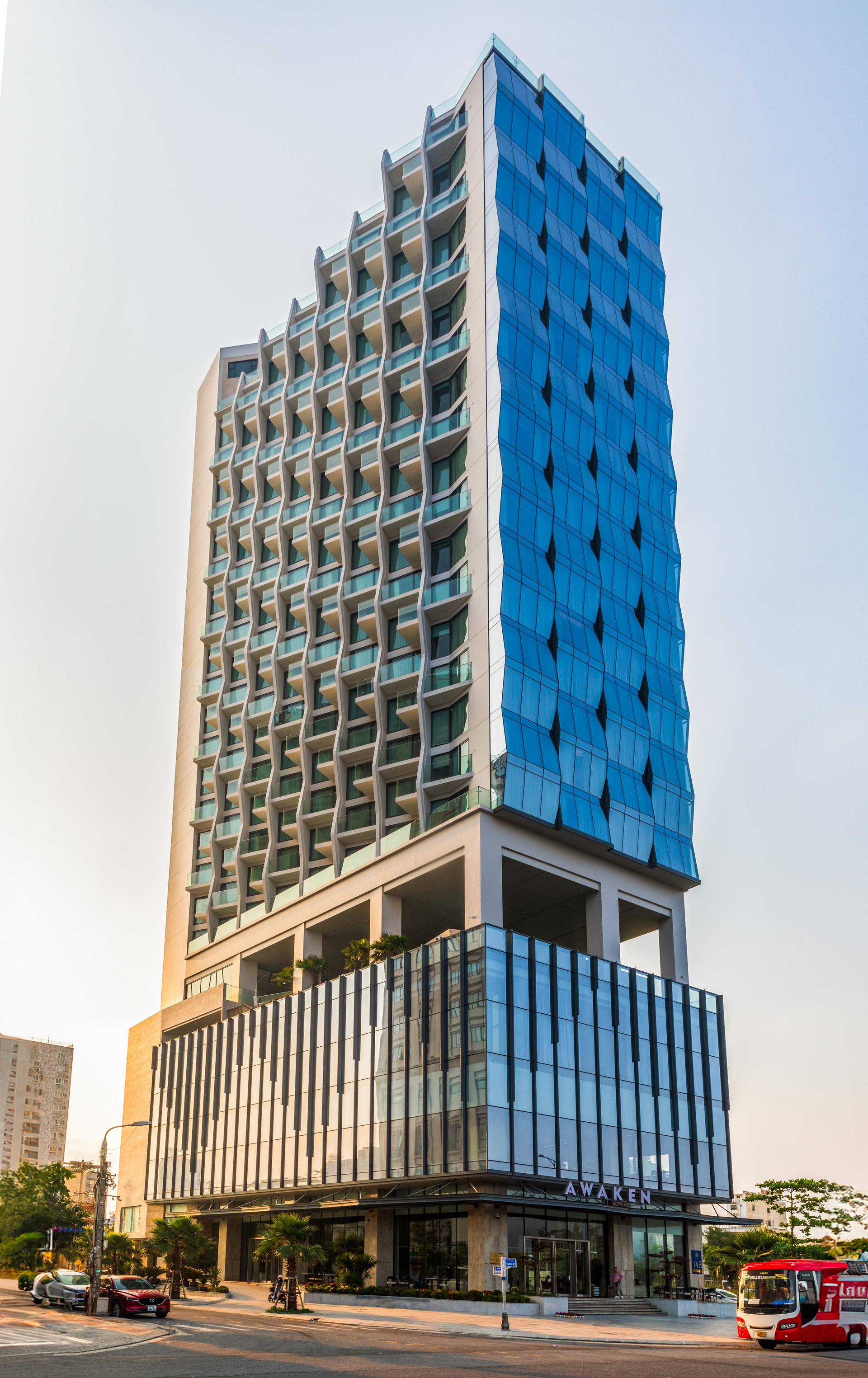 Vista Exterior Awaken Danang Hotel