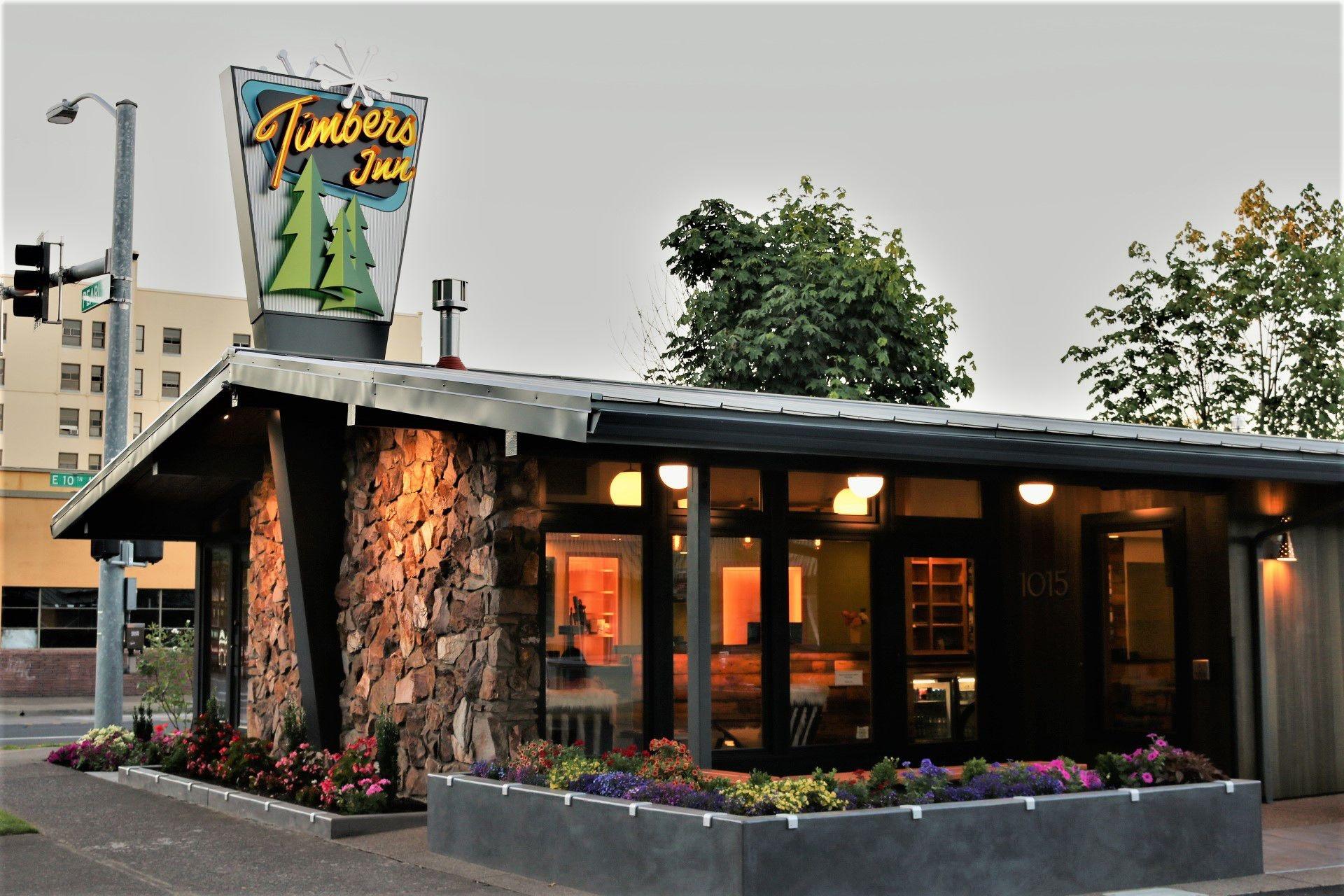 Varios Timbers Inn