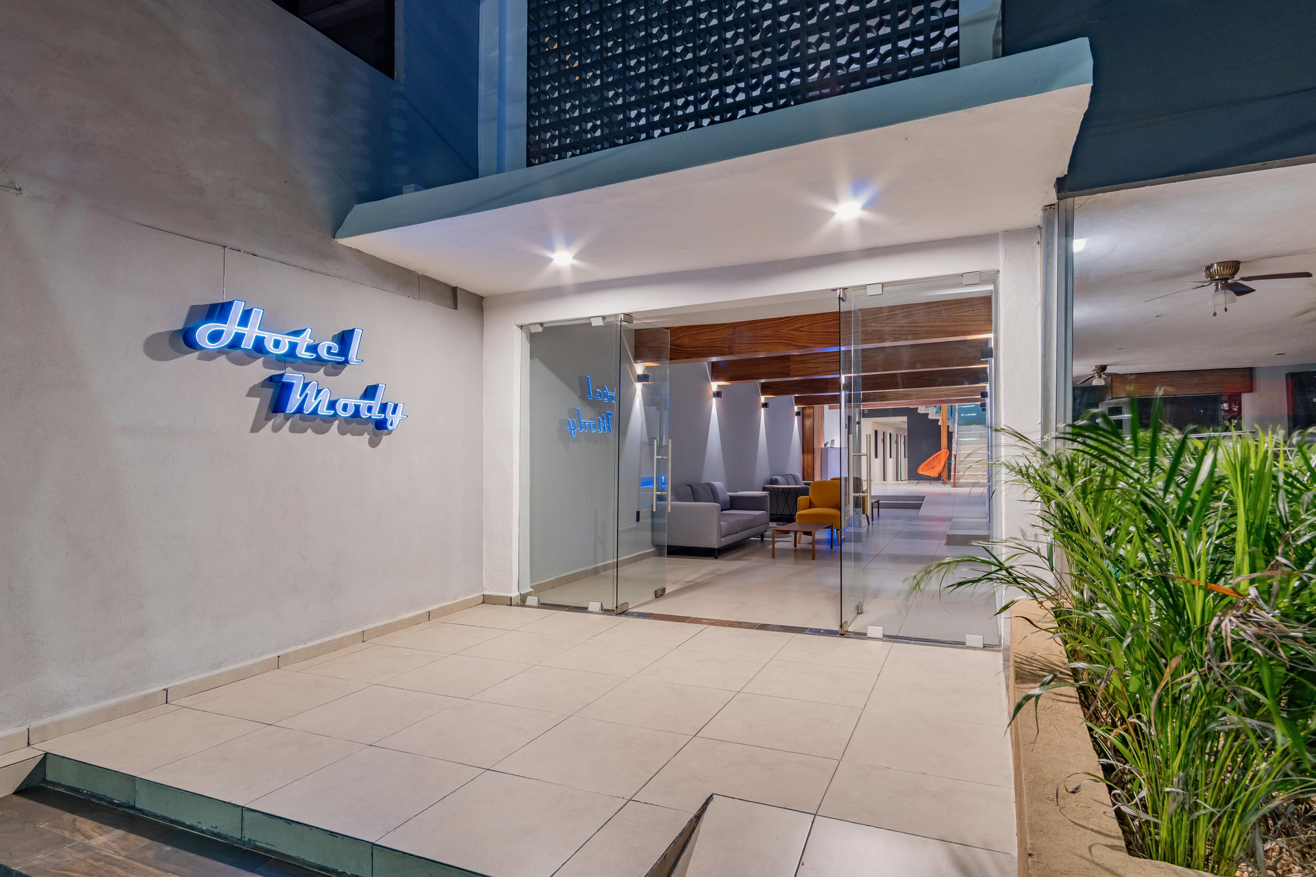 Vista Exterior Hotel Mody Merida