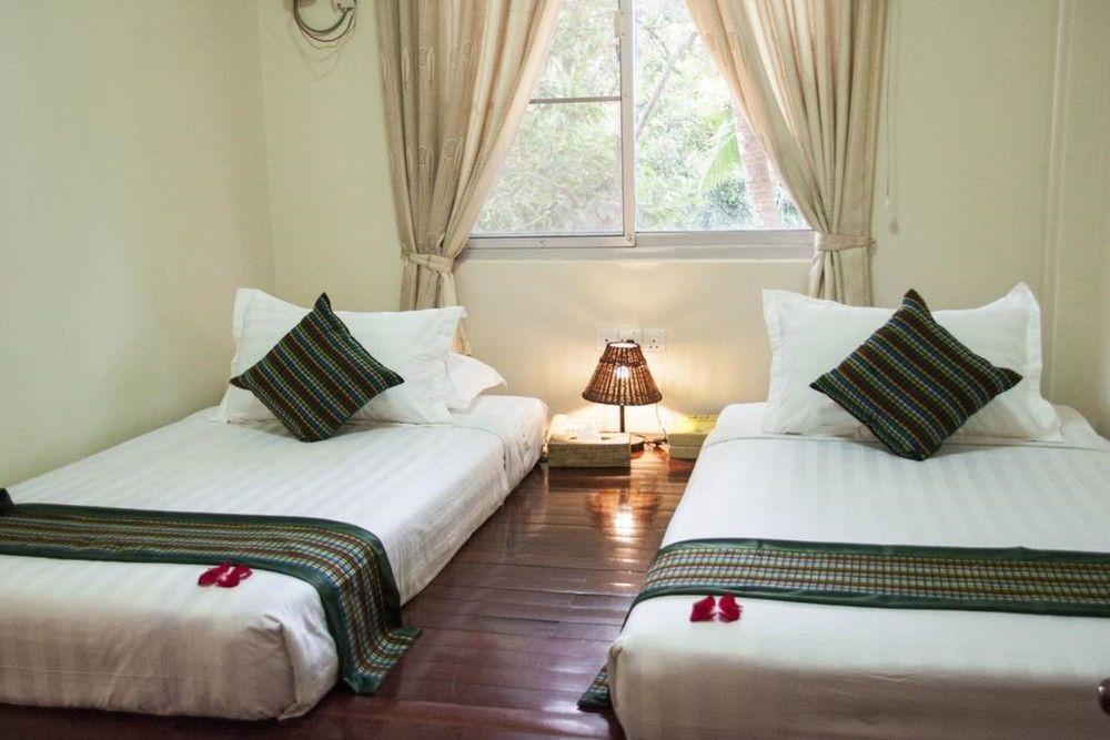 Habitación Fame Hotel Yangon