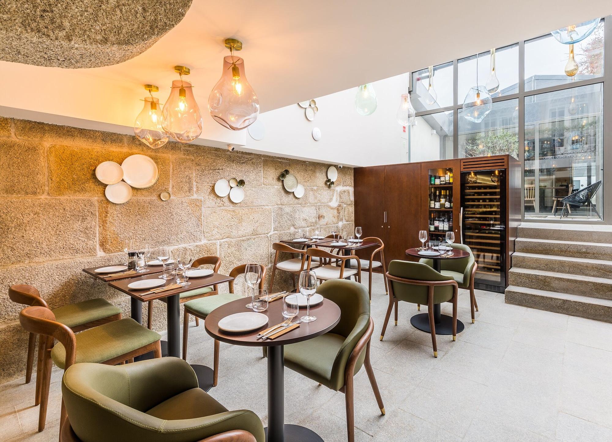 Restaurant Gallery Townhouse & Home